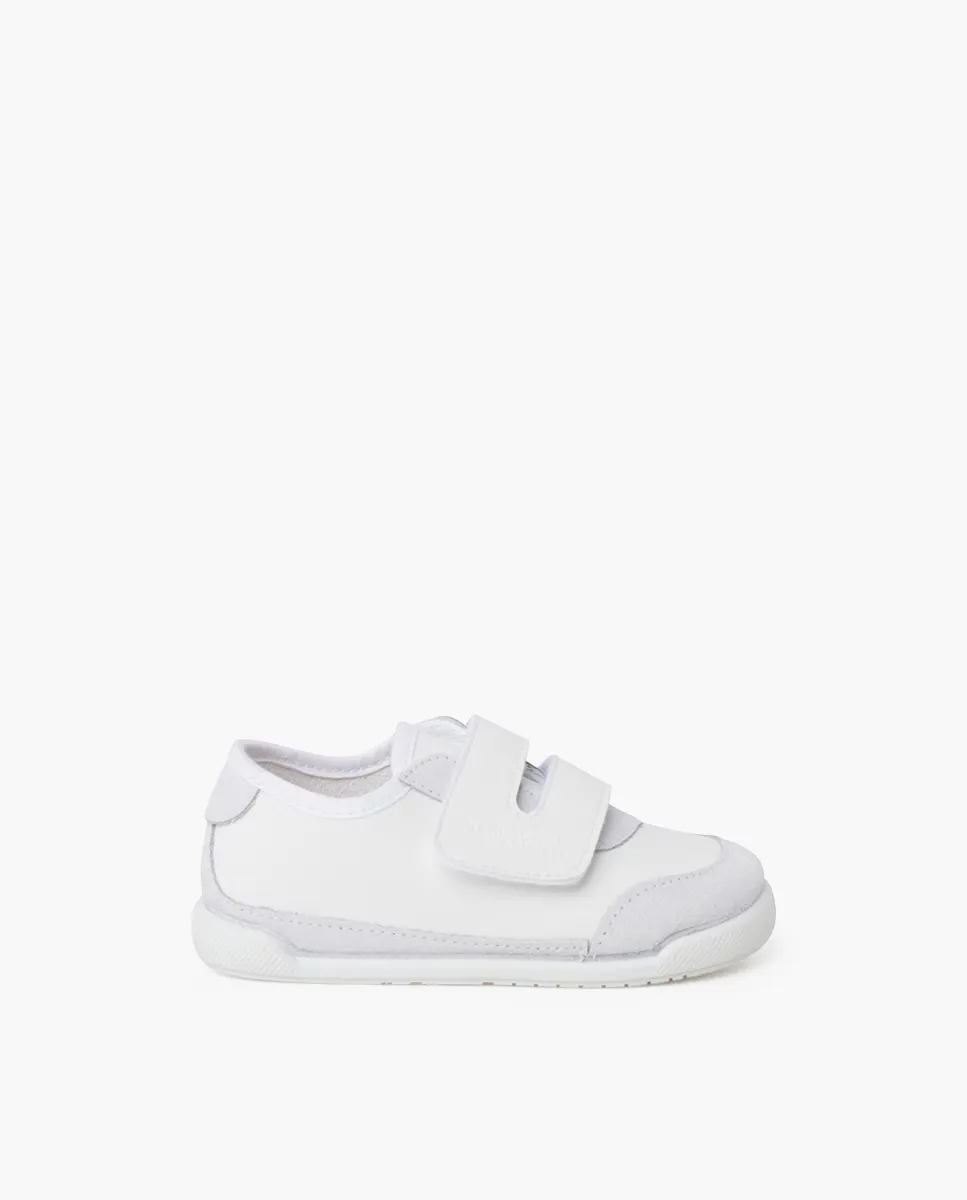 Детская спортивная обувь босиком в сочетании с белым полом Pisamonas, белый
Детская спортивная обувь босиком в сочетании с белым полом Pisamonas, белый