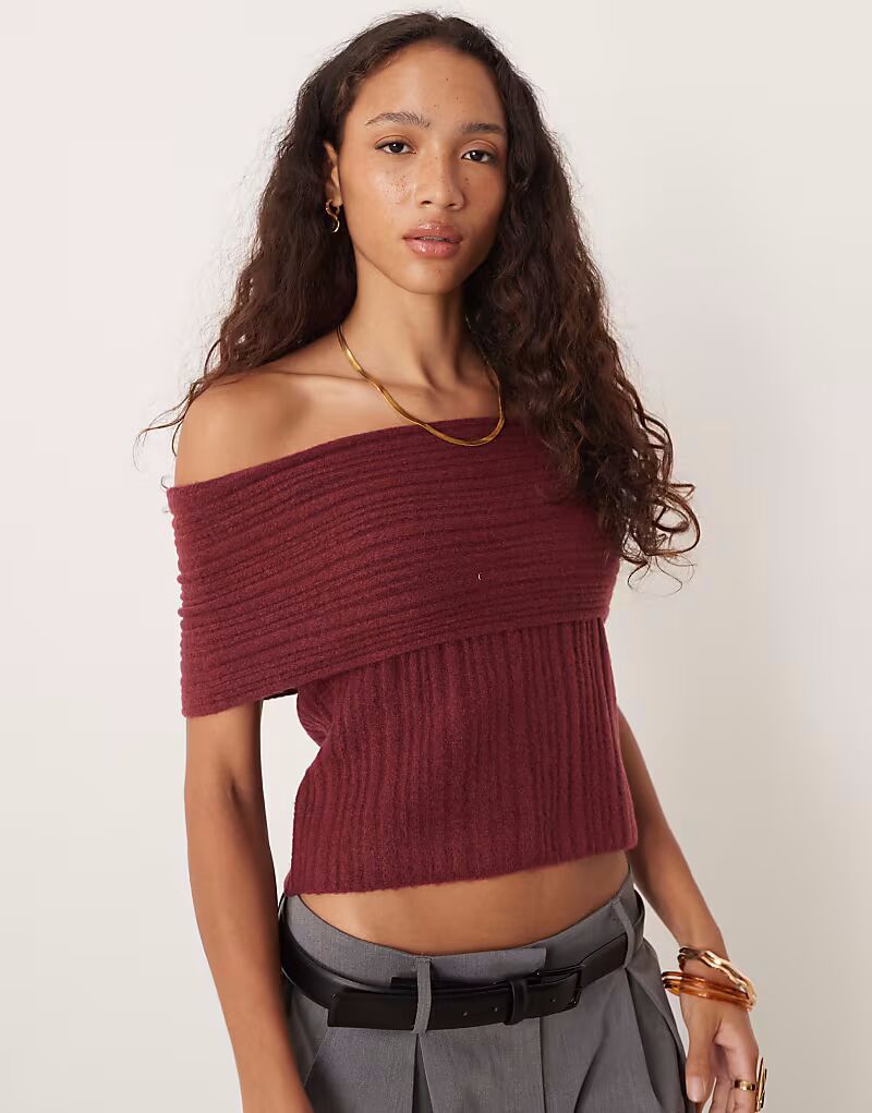Топ с открытыми плечами бордового цвета Abercrombie & Fitch
Топ с открытыми плечами бордового цвета Abercrombie & Fitch