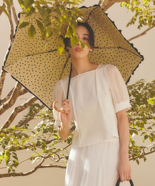 Топ с рукавами в горошек и жемчужной отделкой TO BE CHIC, кремовый
Топ с рукавами в горошек и жемчужной отделкой TO BE CHIC, кремовый