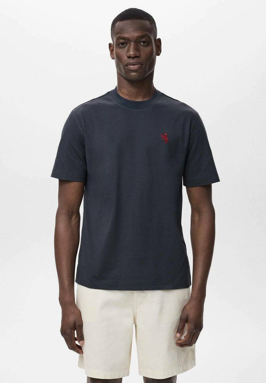 Футболка Mango Print T-shirt, Royal Blue, Синий, Футболка Mango Print T-shirt, Royal Blue
Футболка Mango Print T-shirt, Royal Blue, Синий, Футболка Mango Print T-shirt, Royal Blue