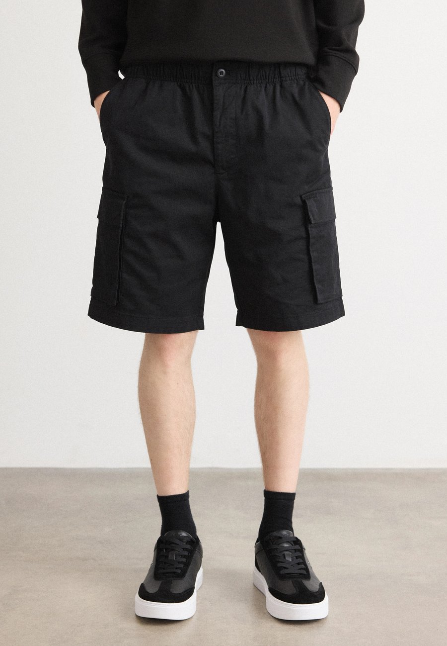 Шорты Calvin Klein Jeans STRAIGHT COMFORT CARGO, Black
Шорты Calvin Klein Jeans STRAIGHT COMFORT CARGO, Black