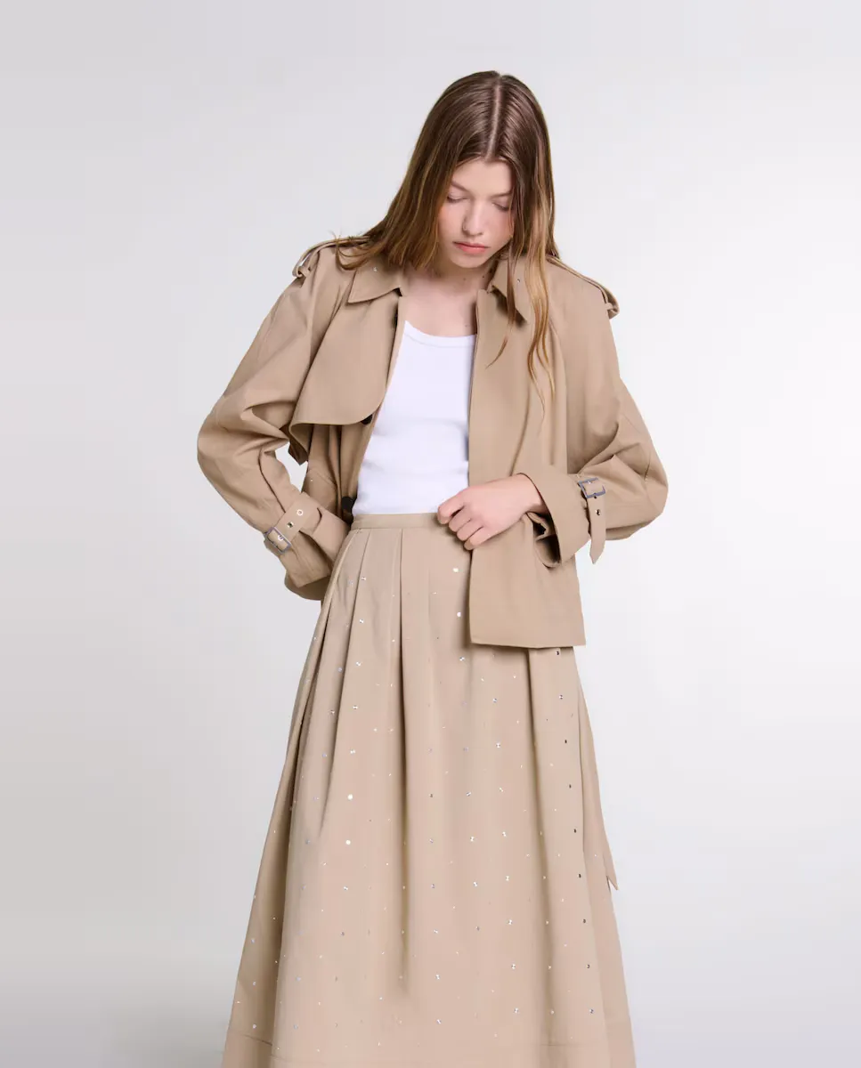 Короткий женский тренч с заклепками Maje, бежевый
Короткий женский тренч с заклепками Maje, бежевый