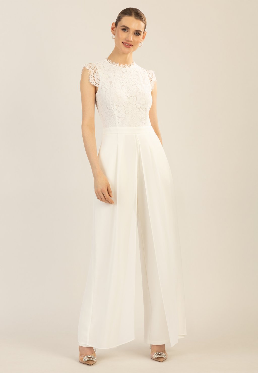 Комбинезон Apart, кремовый
Комбинезон Apart, кремовый