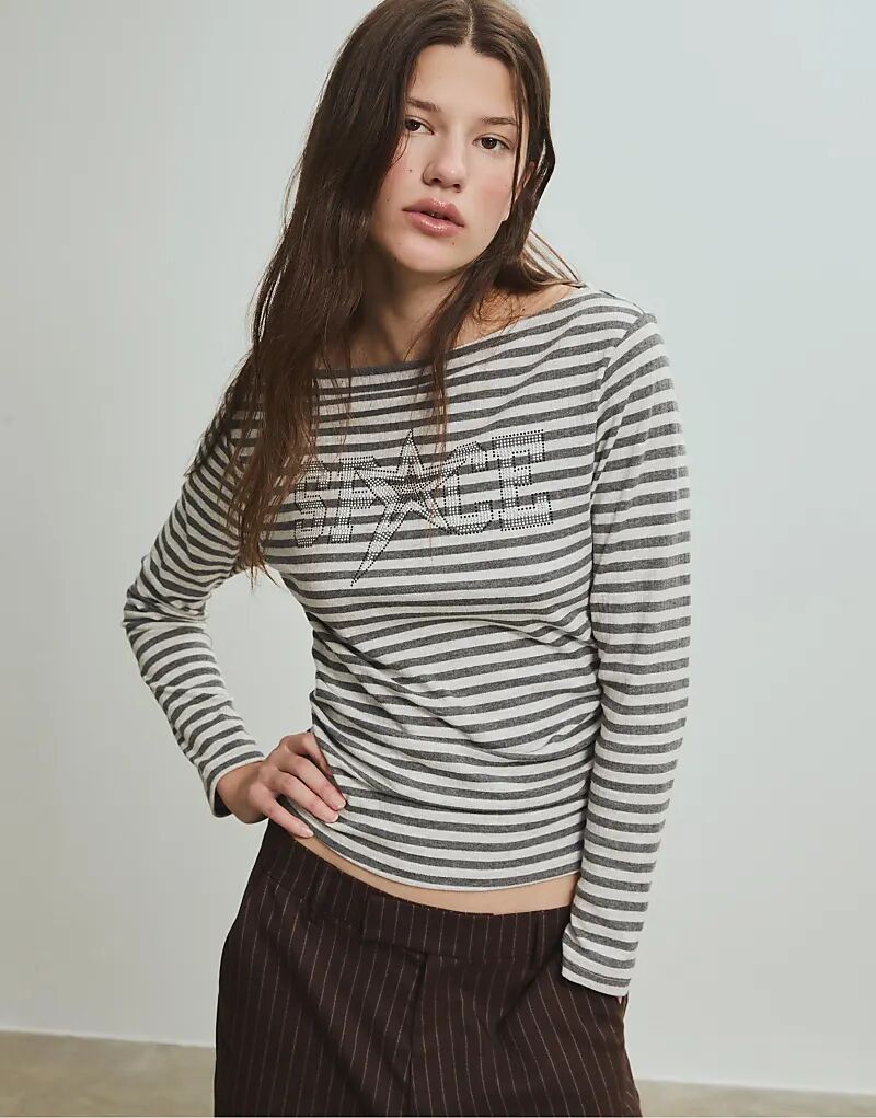 Футболка Stradivarius с асимметричным принтом в сером меланжевом цвете
Футболка Stradivarius с асимметричным принтом в сером меланжевом цвете