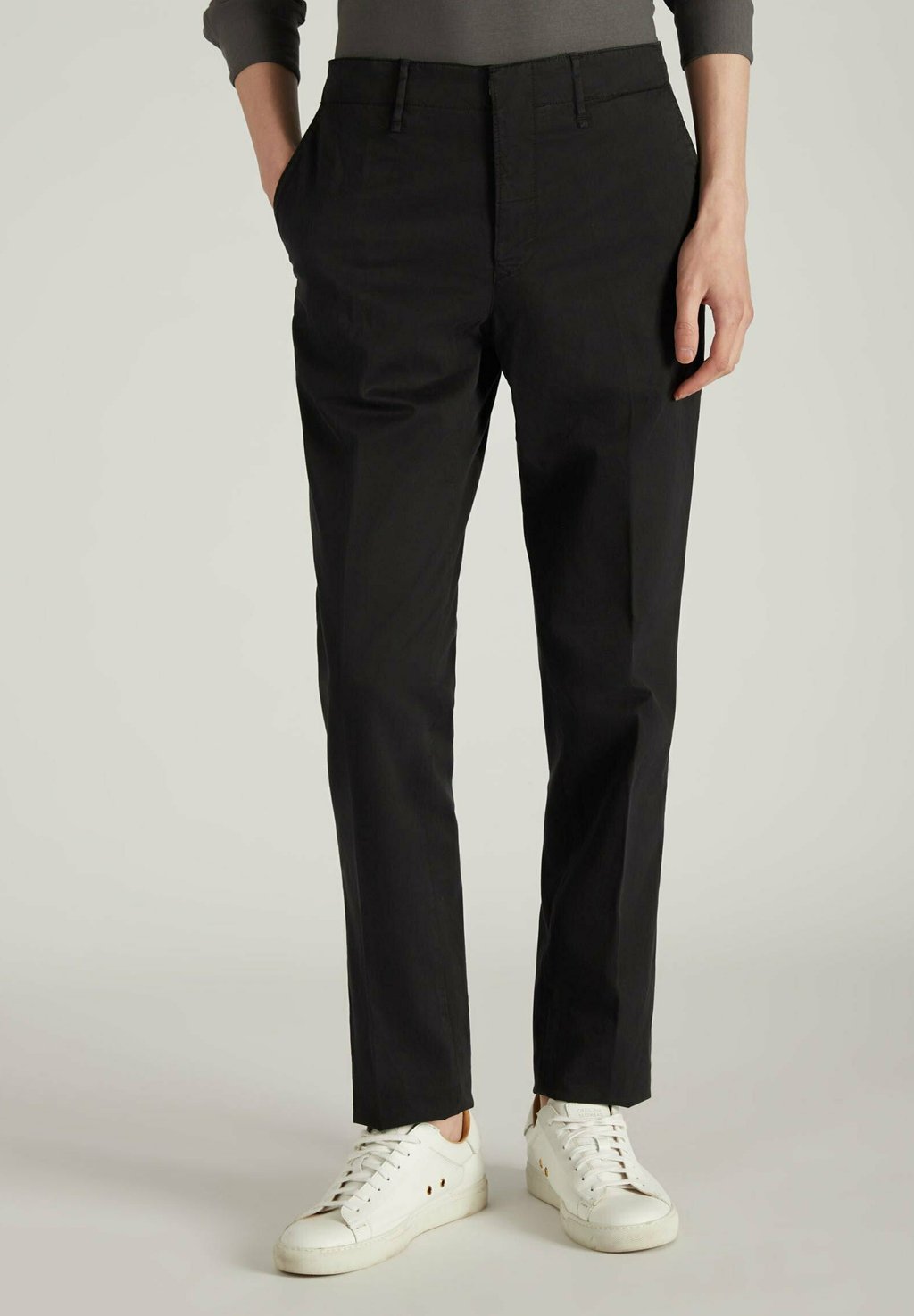 Чиносы INCOTEX Slowear, черный
Чиносы INCOTEX Slowear, черный