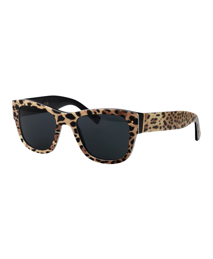 Стильные солнцезащитные очки, модель 0dg4338 Dolce & Gabbana, коричневый
Стильные солнцезащитные очки, модель 0dg4338 Dolce & Gabbana, коричневый