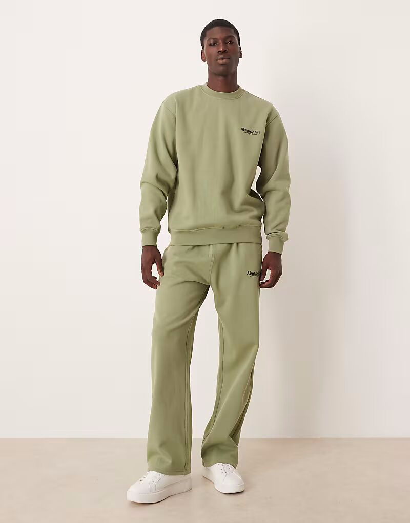 Спортивные брюки светло-зеленого цвета Alma De Ace
Спортивные брюки светло-зеленого цвета Alma De Ace