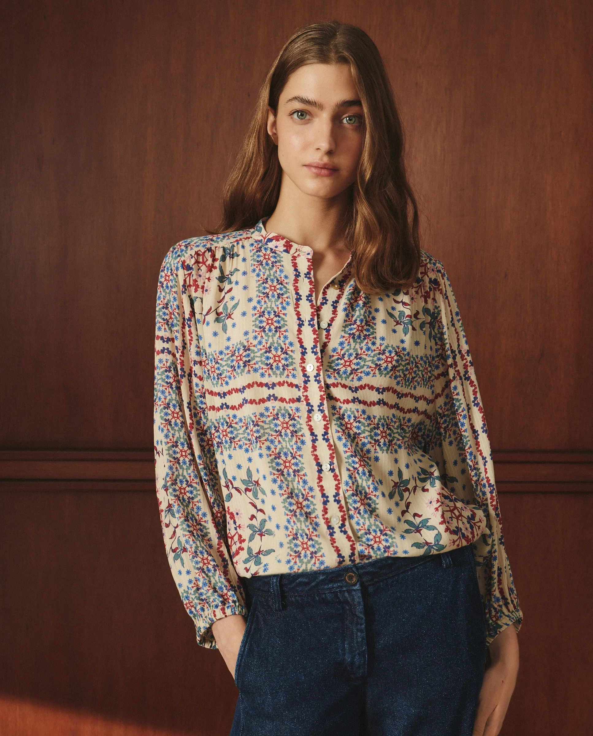 Женская блузка с длинным рукавом в платочном стиле Lloyd'S, белый
Женская блузка с длинным рукавом в платочном стиле Lloyd'S, белый