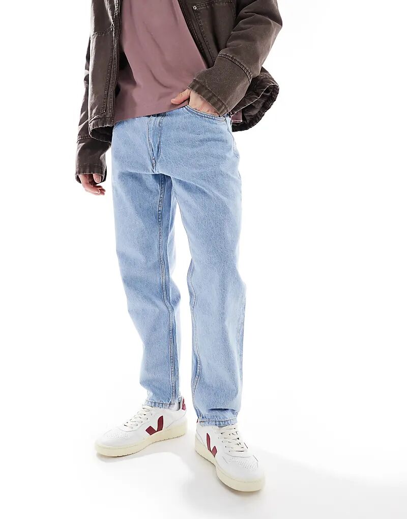 Джинсы стандартного кроя в средне-синем цвете Pull&Bear
Джинсы стандартного кроя в средне-синем цвете Pull&Bear