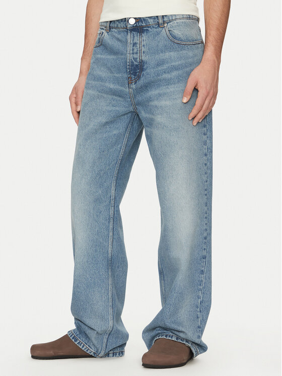 Джинсы large fit HTR450.DE0046 Ami Paris, синий
Джинсы large fit HTR450.DE0046 Ami Paris, синий