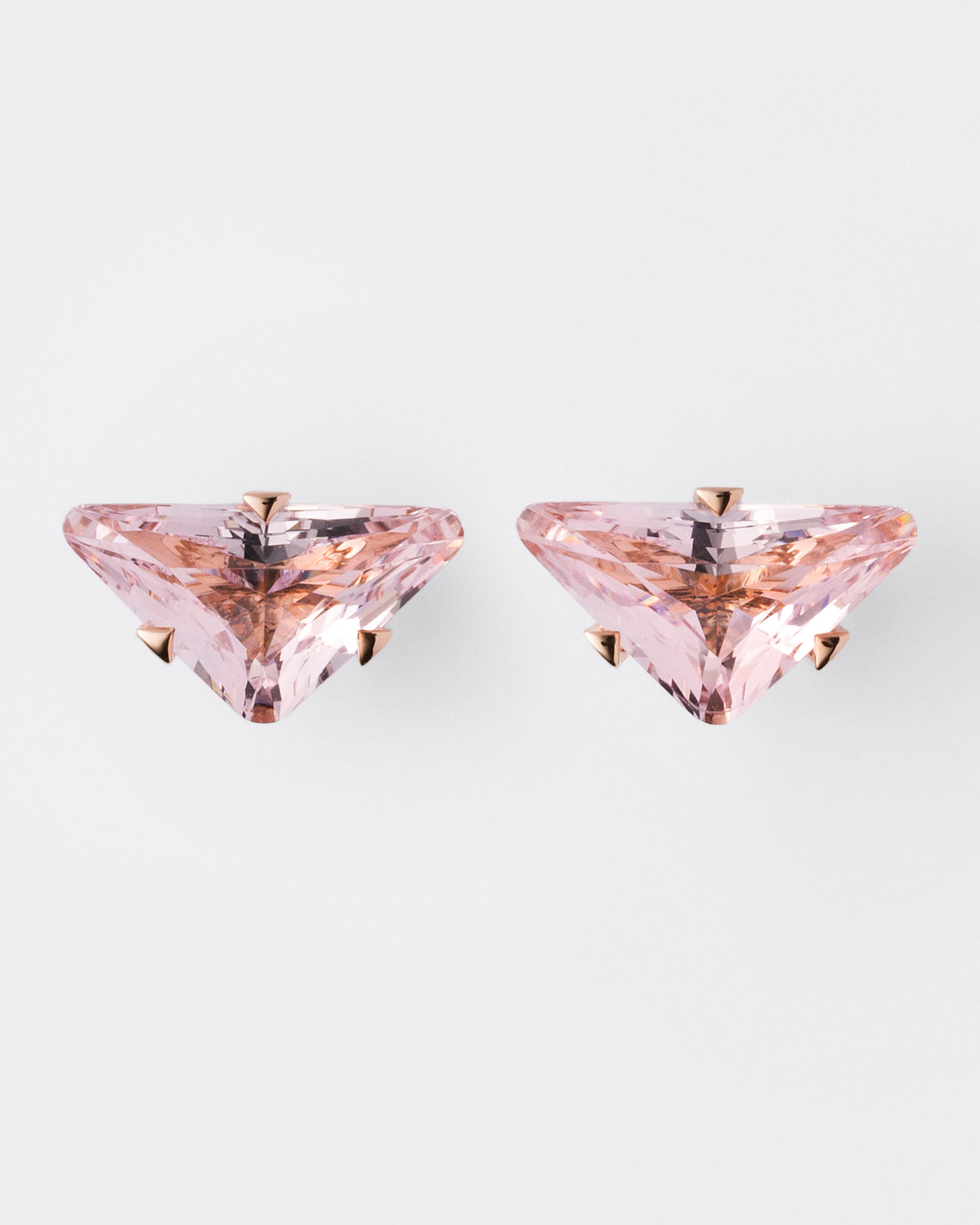 Сережки-гвоздики Couleur Vivante - розовое золото с морганитом Prada, золото/морганит
Сережки-гвоздики Couleur Vivante - розовое золото с морганитом Prada, золото/морганит