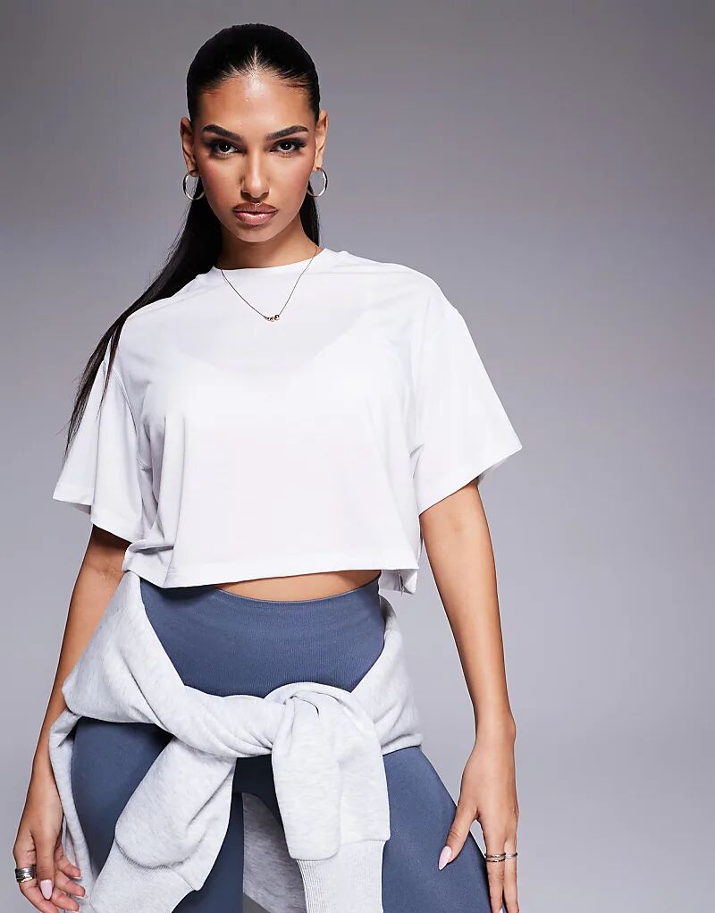 Укороченная футболка Icon quick dry performance свободного кроя белого цвета ASOS 4505
Укороченная футболка Icon quick dry performance свободного кроя белого цвета ASOS 4505