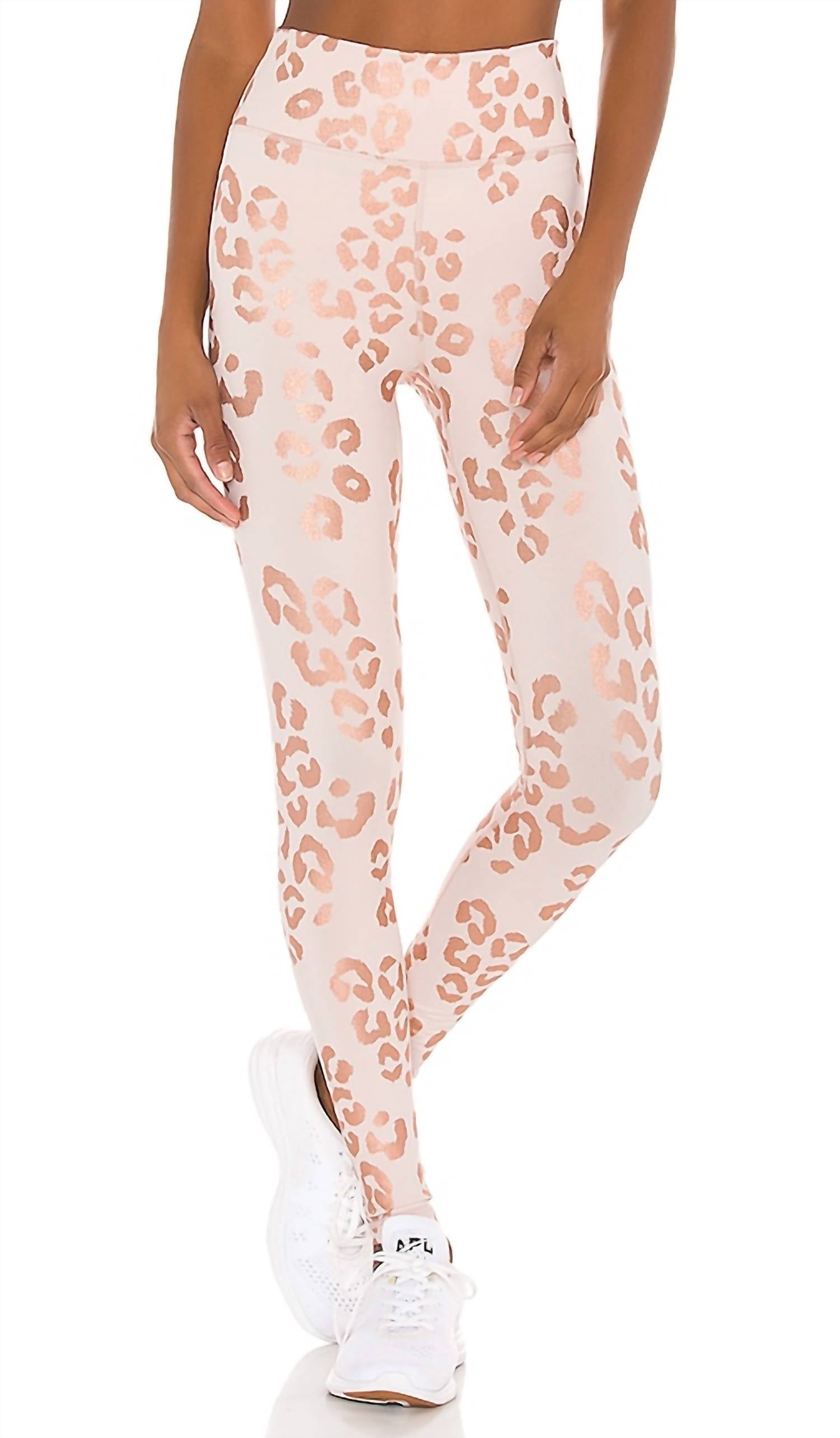Леггинсы Essential High Waist с принтом Lux Cheetah Spiritual Gangster, цвет lux cheetah print
Леггинсы Essential High Waist с принтом Lux Cheetah Spiritual Gangster, цвет lux cheetah print