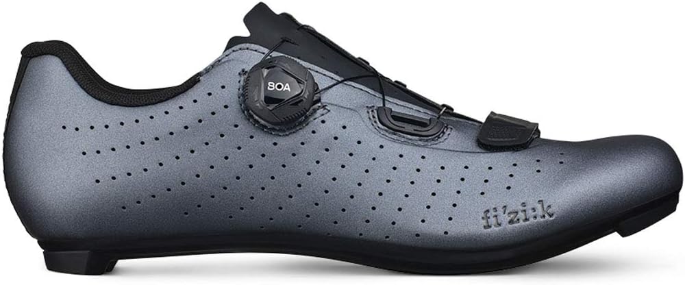 Велосипедные туфли Fizik M6 UOMO BOA для горного велоспорта, черный
Велосипедные туфли Fizik M6 UOMO BOA для горного велоспорта, черный