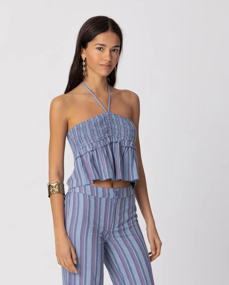 Женский укороченный топ с оборкой и бантом на шее Noon, синий
Женский укороченный топ с оборкой и бантом на шее Noon, синий