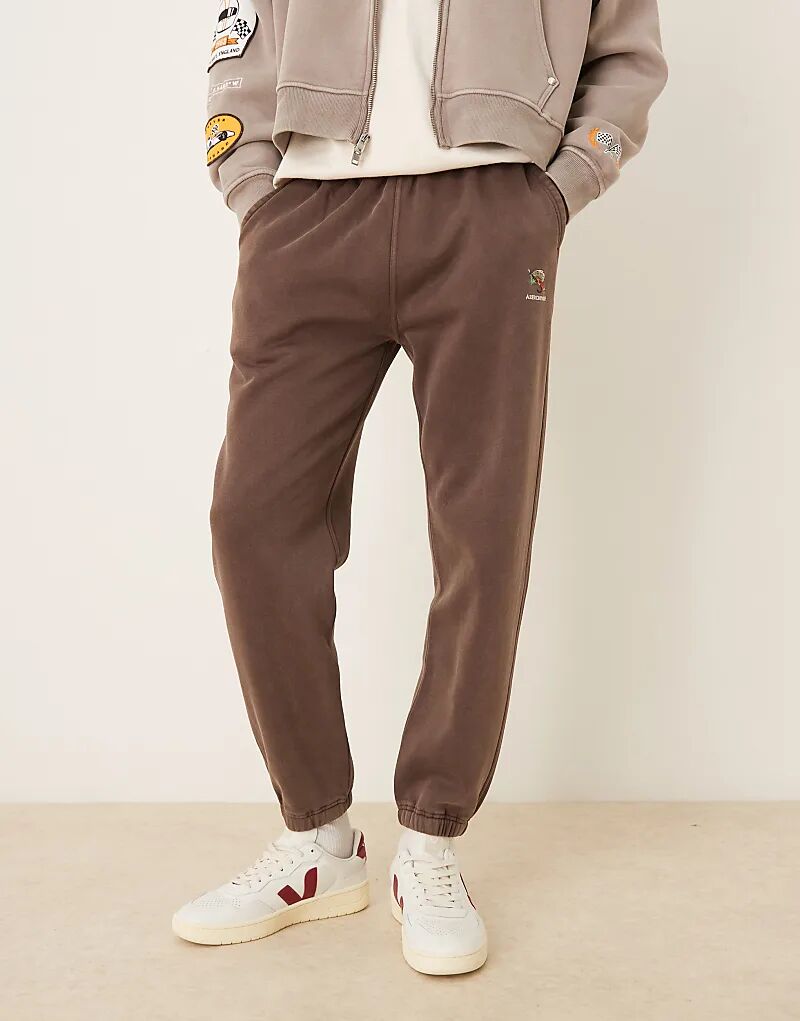 Свободные спортивные брюки с логотипом Abercrombie & Fitch коричневого цвета
Свободные спортивные брюки с логотипом Abercrombie & Fitch коричневого цвета