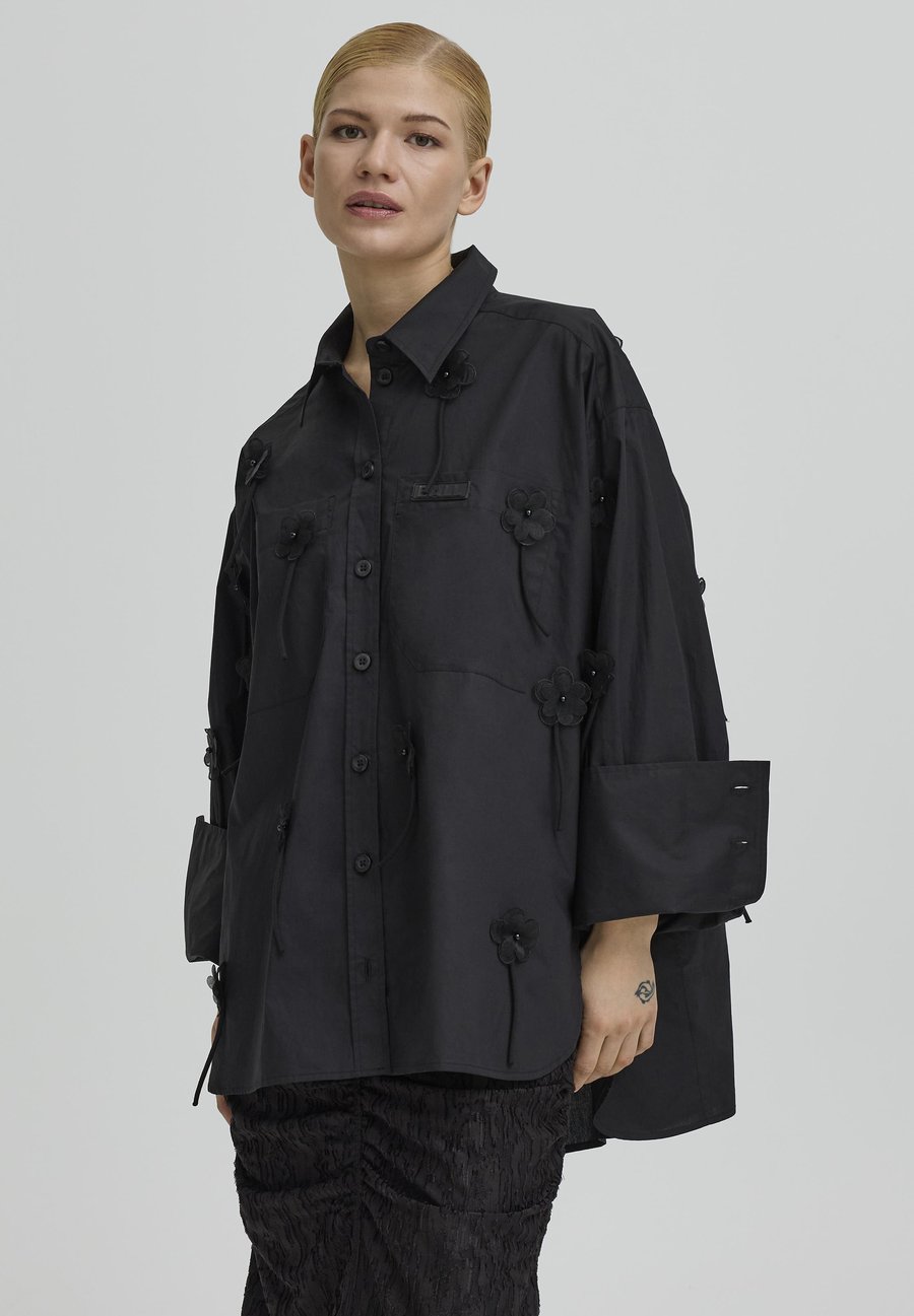 Блуза BALL CHARLOTTA, Black
Блуза BALL CHARLOTTA, Black