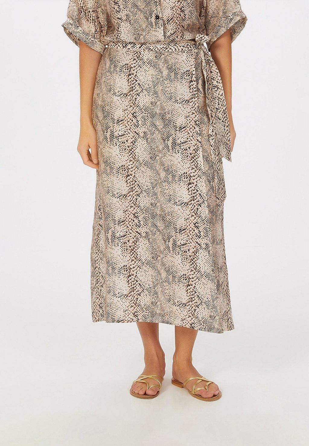 Юбка с запахом MARC AUREL, бежевый
Юбка с запахом MARC AUREL, бежевый