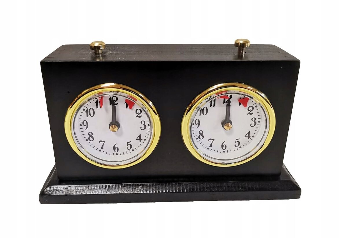 Традиционные ШАХМАТНЫЕ ЧАСЫ на подставке из черного дерева. Caissa
Традиционные ШАХМАТНЫЕ ЧАСЫ на подставке из черного дерева. Caissa