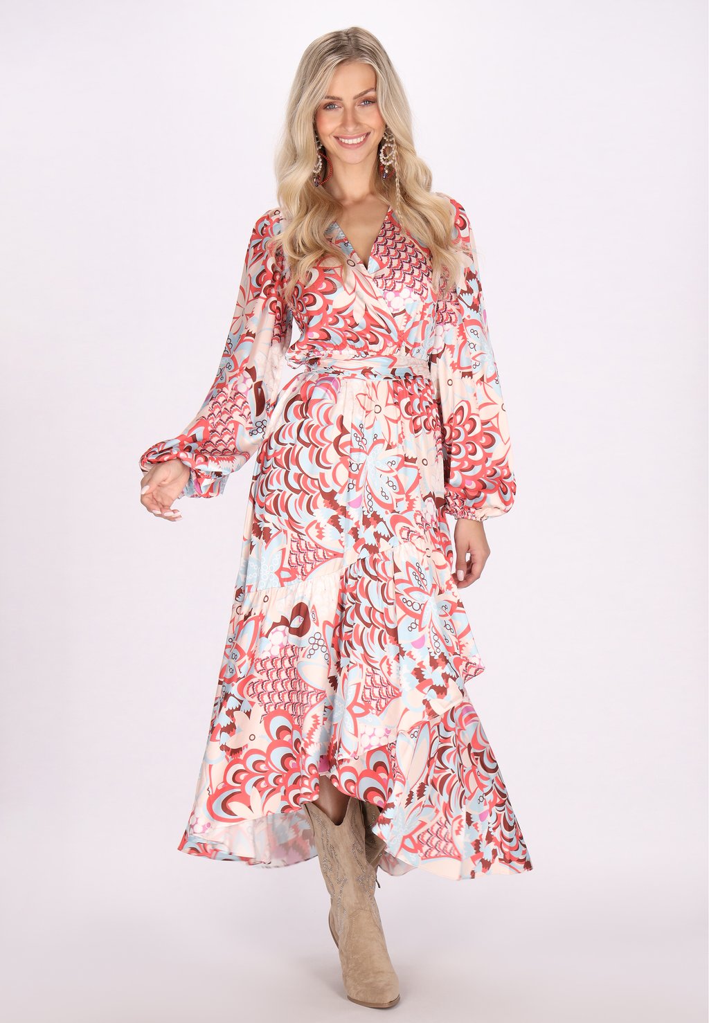 Платье макси IZIA, мультиколор
Платье макси IZIA, мультиколор