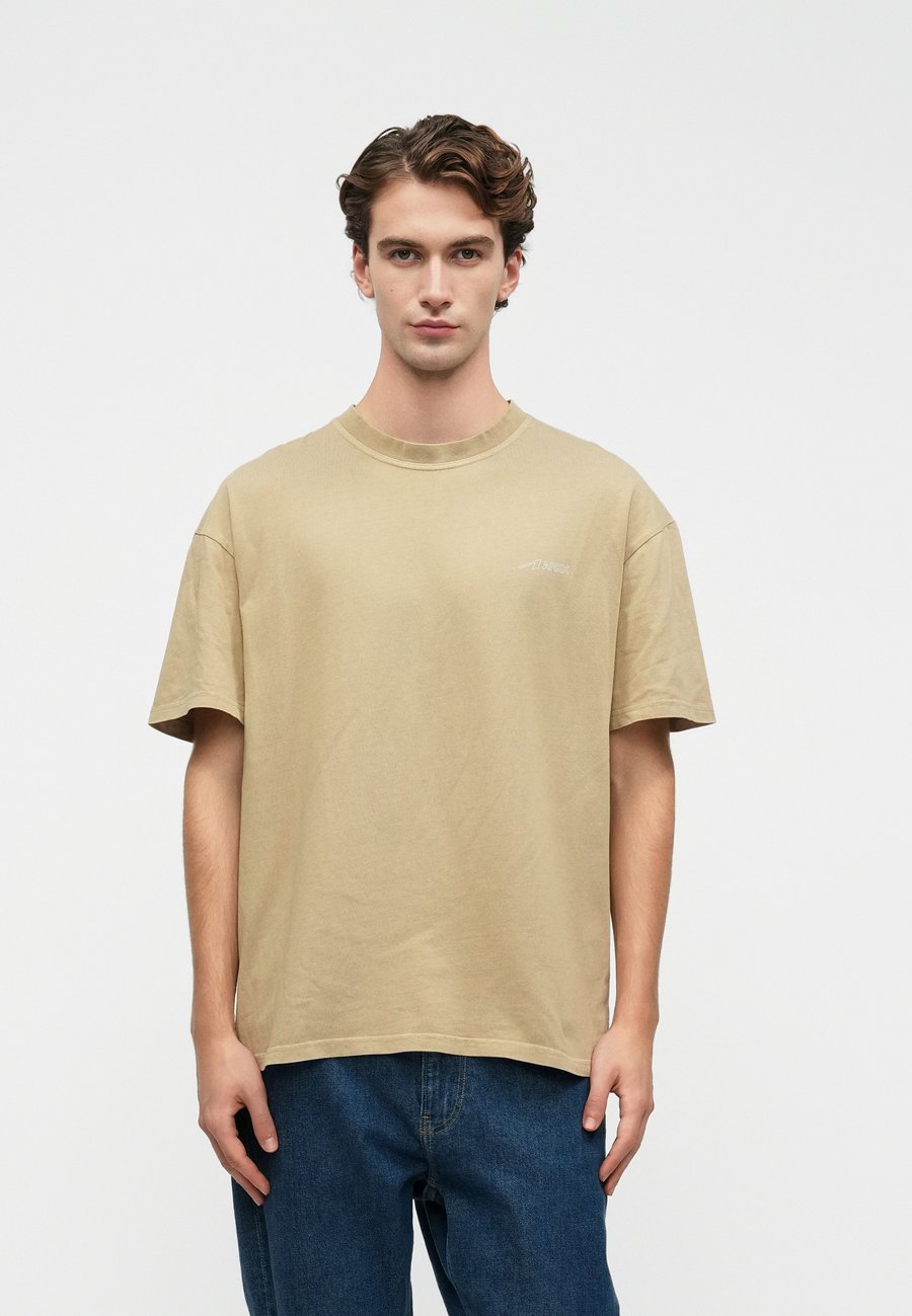 Футболка ARKK Copenhagen BOXY TEE UNISEX, Desert/Sand
Футболка ARKK Copenhagen BOXY TEE UNISEX, Desert/Sand
