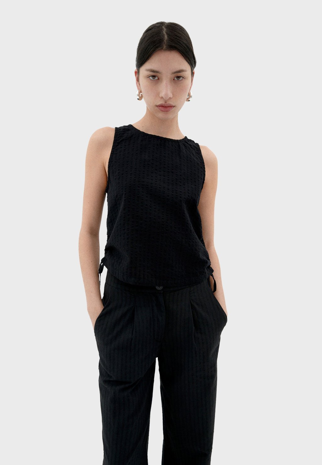 Топ FLORENCE Thinking Mu, черный
Топ FLORENCE Thinking Mu, черный