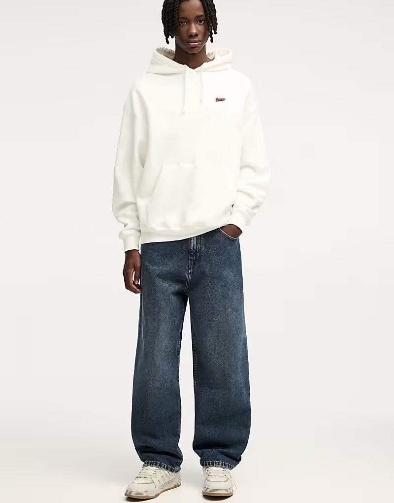 Джинсы Pull&Bear свободного кроя темно-синего цвета 
Джинсы Pull&Bear свободного кроя темно-синего цвета