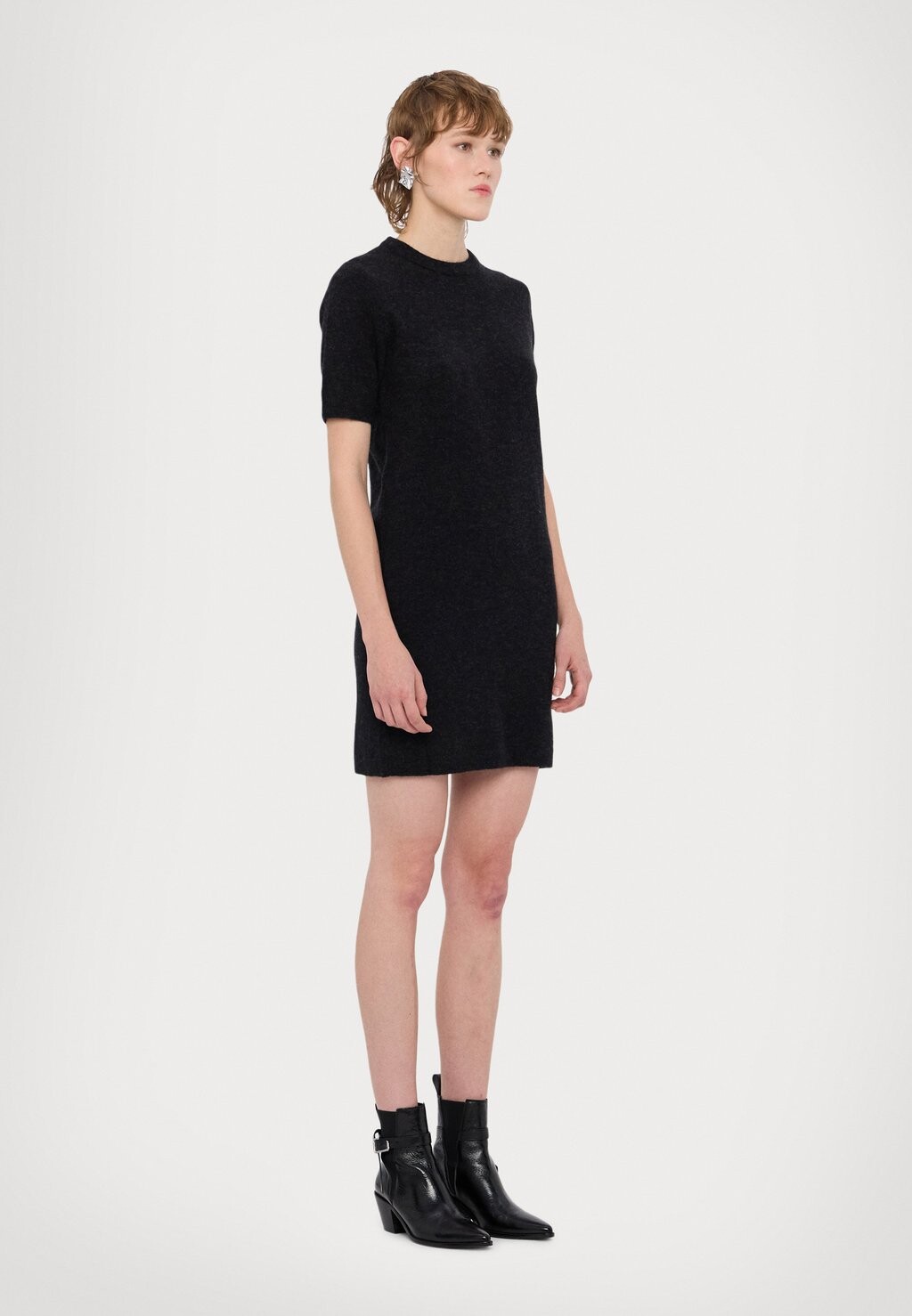 Платье-джемпер MODE Marella, черный
Платье-джемпер MODE Marella, черный