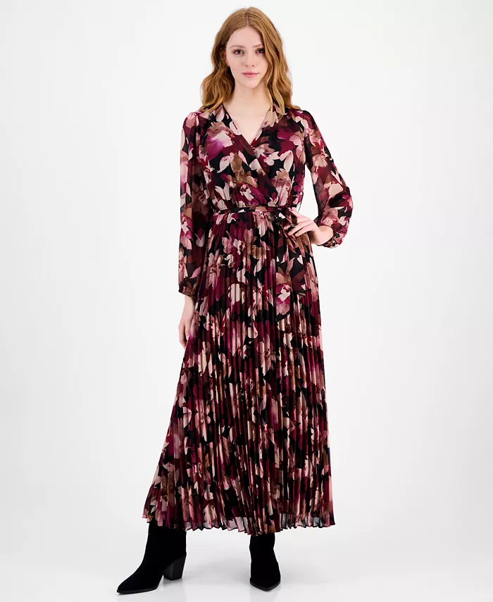 Миниатюрное плиссированное платье макси с вырезом-сюрпризом Sandra Darren, фиолетовый
Миниатюрное плиссированное платье макси с вырезом-сюрпризом Sandra Darren, фиолетовый