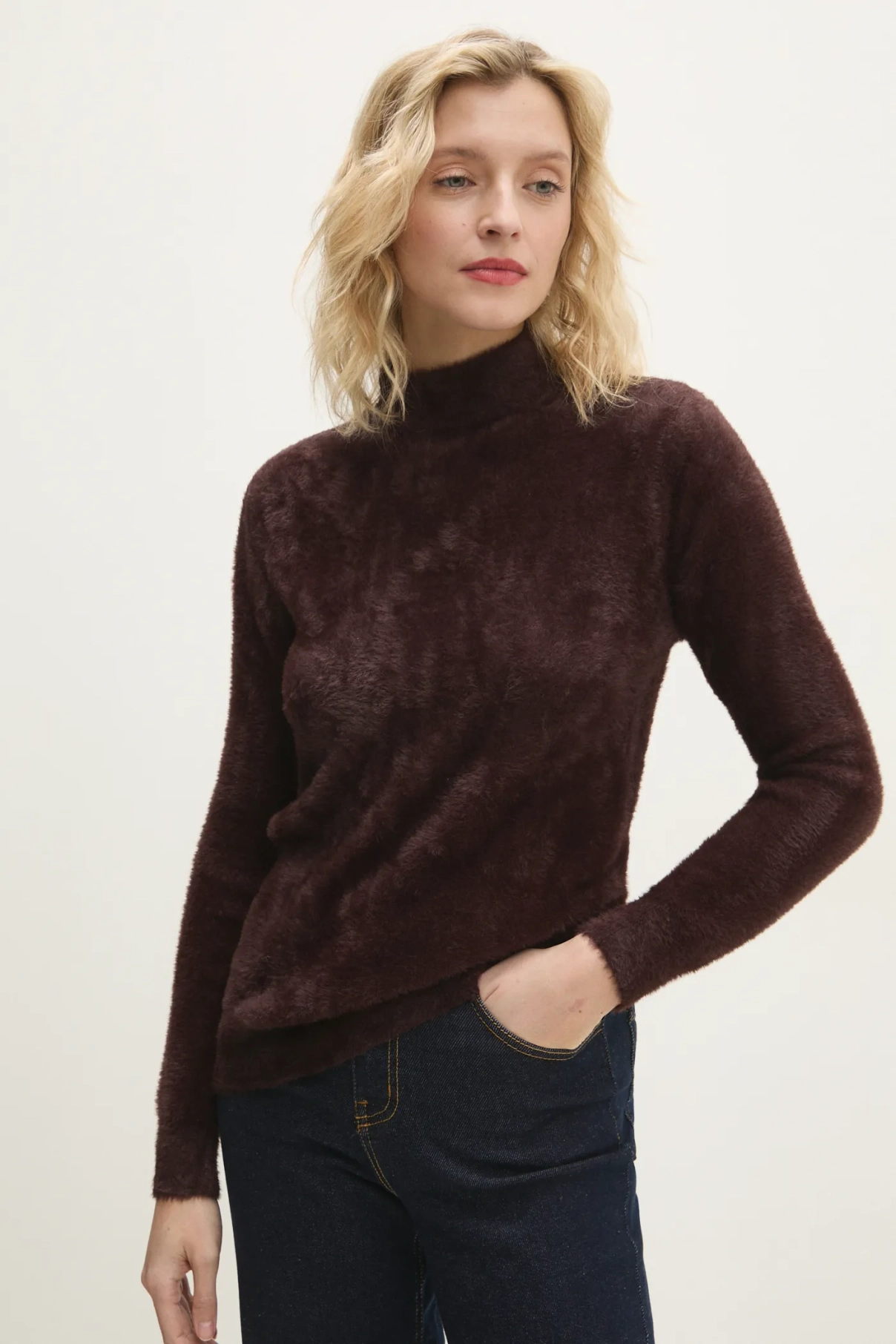 Свитер Answear Lab, коричневый
Свитер Answear Lab, коричневый