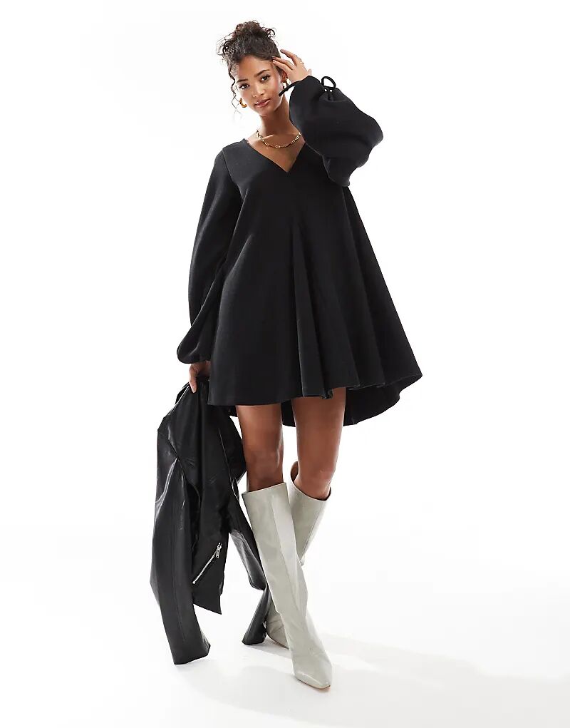 Супермягкое мини-платье с V-образным вырезом, расклешенной юбкой и завязывающимися рукавами черного цвета ASOS DESIGN
Супермягкое мини-платье с V-образным вырезом, расклешенной юбкой и завязывающимися рукавами черного цвета ASOS DESIGN