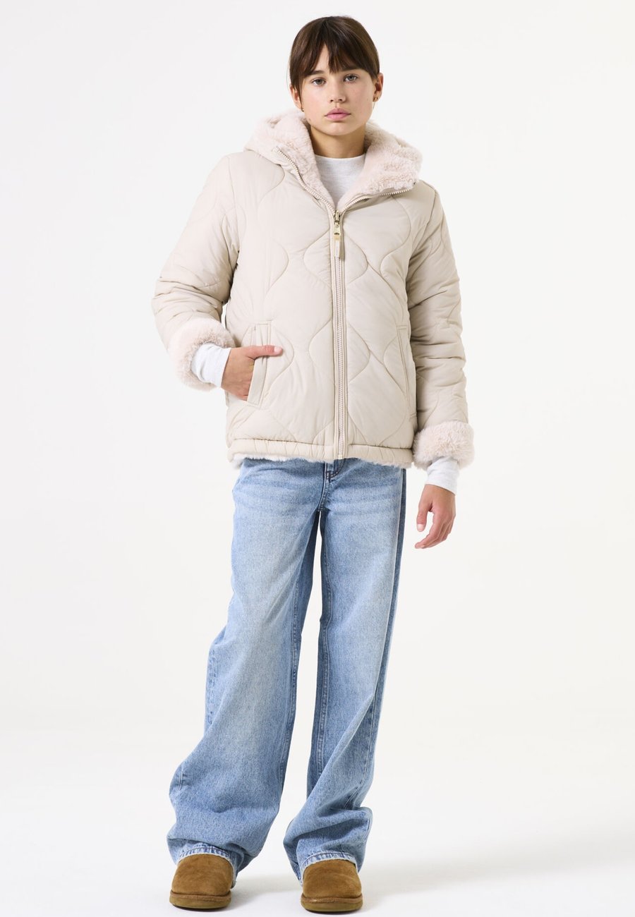 Зимняя куртка Garcia OUTERWEAR, Winter White/White
Зимняя куртка Garcia OUTERWEAR, Winter White/White