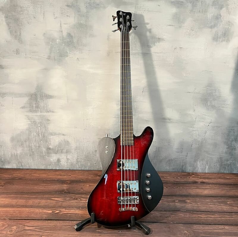 Басс гитара Warwick Pro Series Idolmaker 5 String Bass-SN9030
Басс гитара Warwick Pro Series Idolmaker 5 String Bass-SN9030