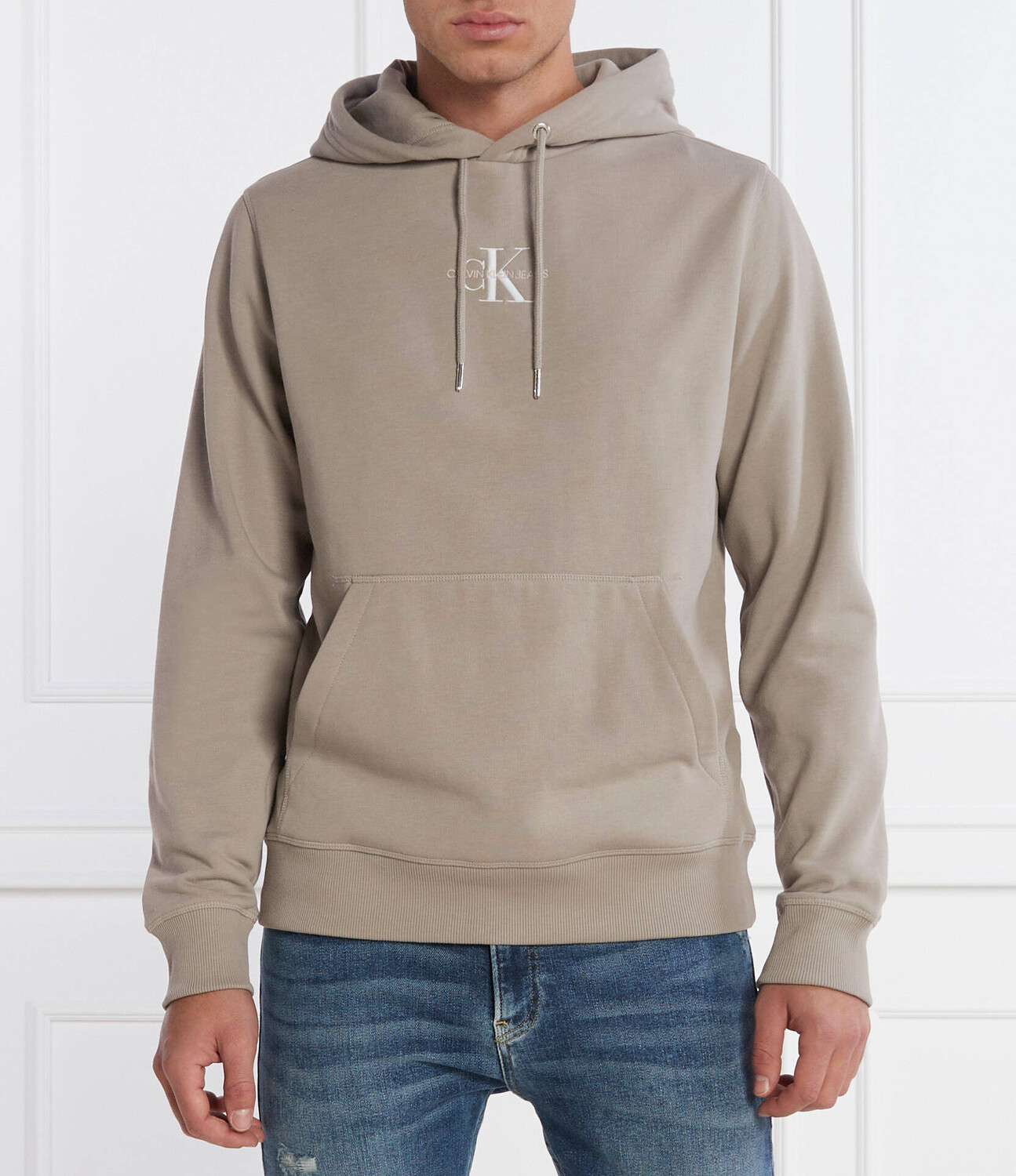 Толстовка CALVIN KLEIN JEANS ESSENTIAL Regular Fit, серый
Толстовка CALVIN KLEIN JEANS ESSENTIAL Regular Fit, серый
