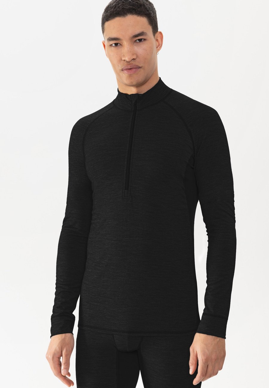 Топ mey LANGARM SERIE PRFRMNC, Schwarz/Black
Топ mey LANGARM SERIE PRFRMNC, Schwarz/Black