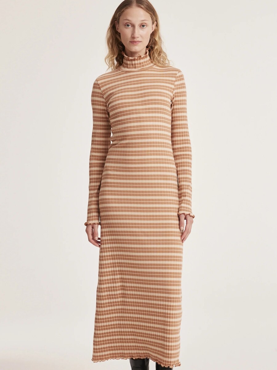 Платье Odd Molly Kelly, коричневый
Платье Odd Molly Kelly, коричневый