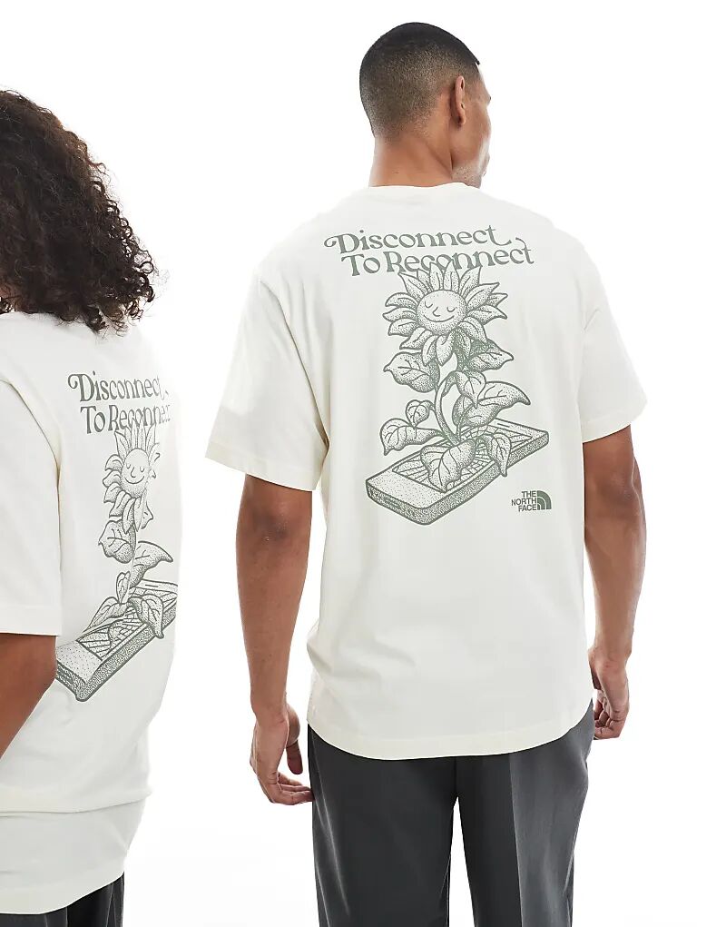 Футболка унисекс с принтом логотипа North Face Connect Flower в цвете «кремовый»
Футболка унисекс с принтом логотипа North Face Connect Flower в цвете «кремовый»