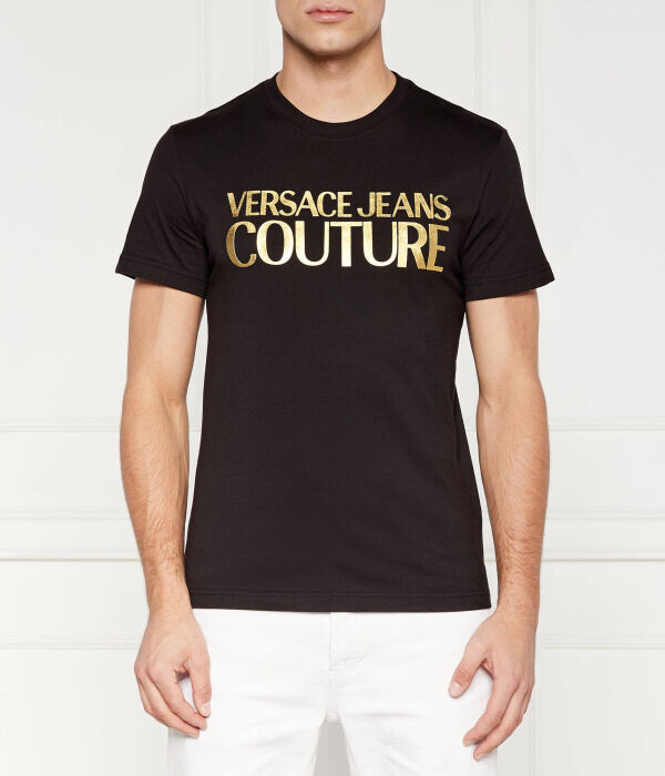 Футболка мужская Versace Jeans Couture с золотой надписью, черный
Футболка мужская Versace Jeans Couture с золотой надписью, черный