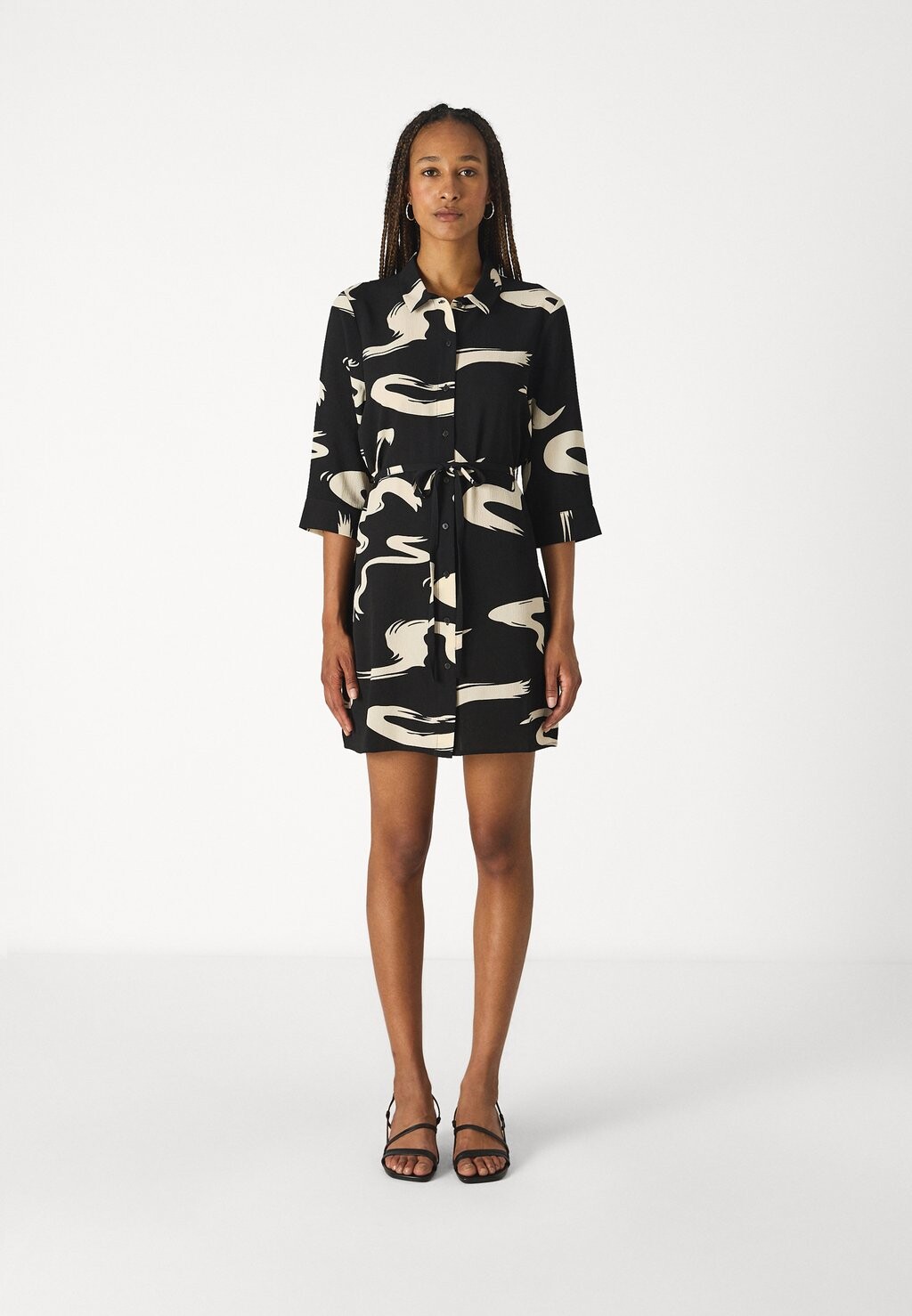 Платье-рубашка на талии ONLNOVA LIFE LUX 3/4 SLEEVES JADA DRESS ONLY, черный
Платье-рубашка на талии ONLNOVA LIFE LUX 3/4 SLEEVES JADA DRESS ONLY, черный