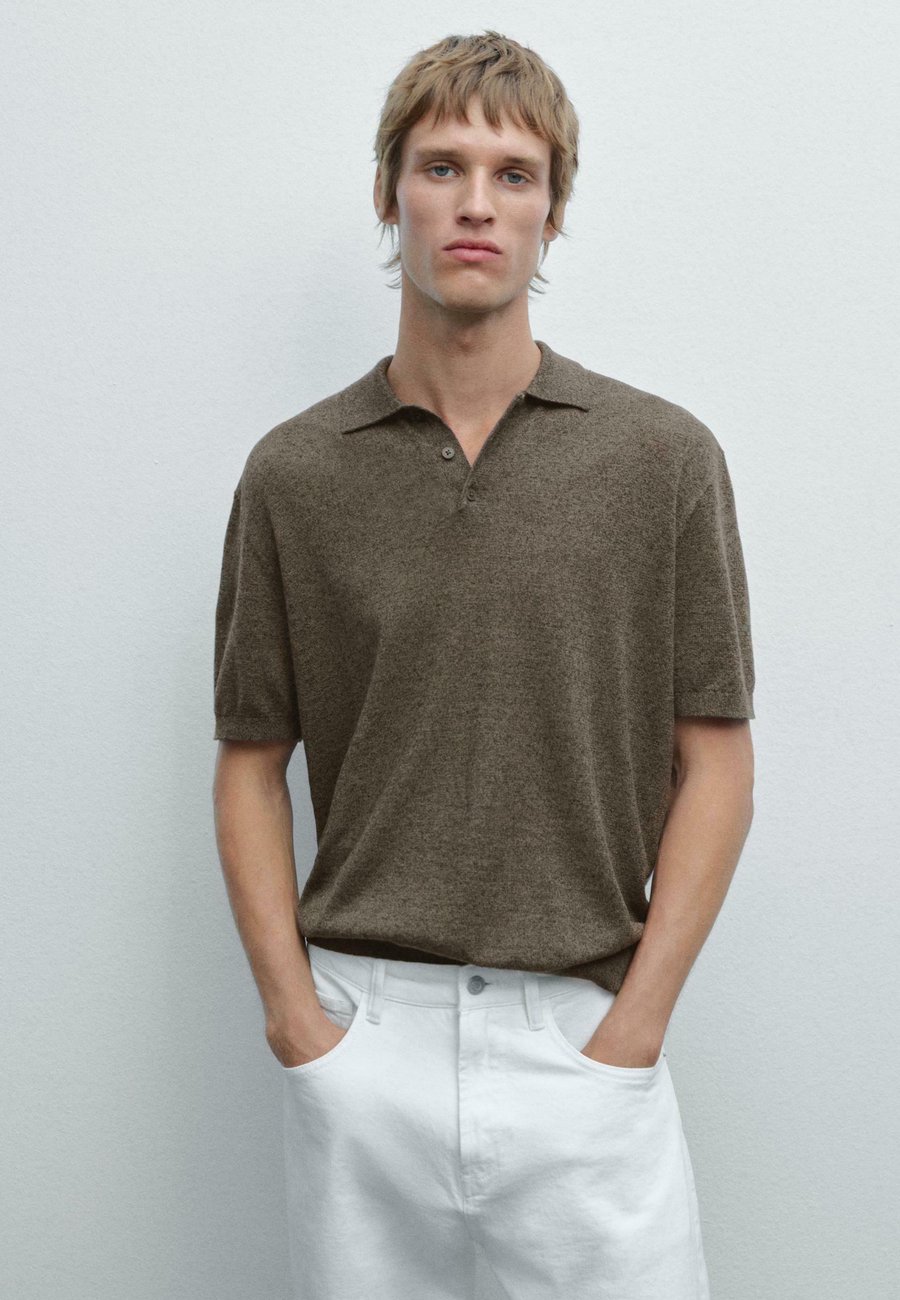 Поло Massimo Dutti POLO COLLAR SHORT SLEEVE, Khaki
Поло Massimo Dutti POLO COLLAR SHORT SLEEVE, Khaki