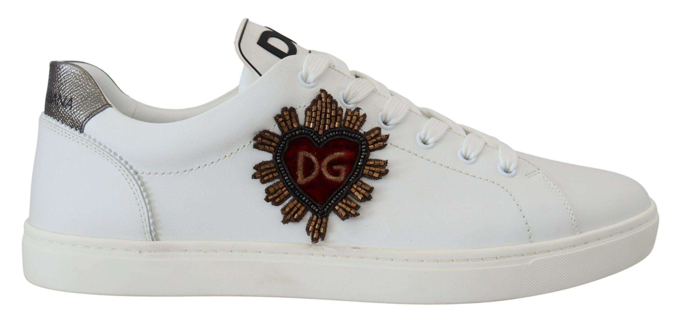 Элегантные низкие кожаные кроссовки с серебристыми вставками Dolce & Gabbana
Элегантные низкие кожаные кроссовки с серебристыми вставками Dolce & Gabbana