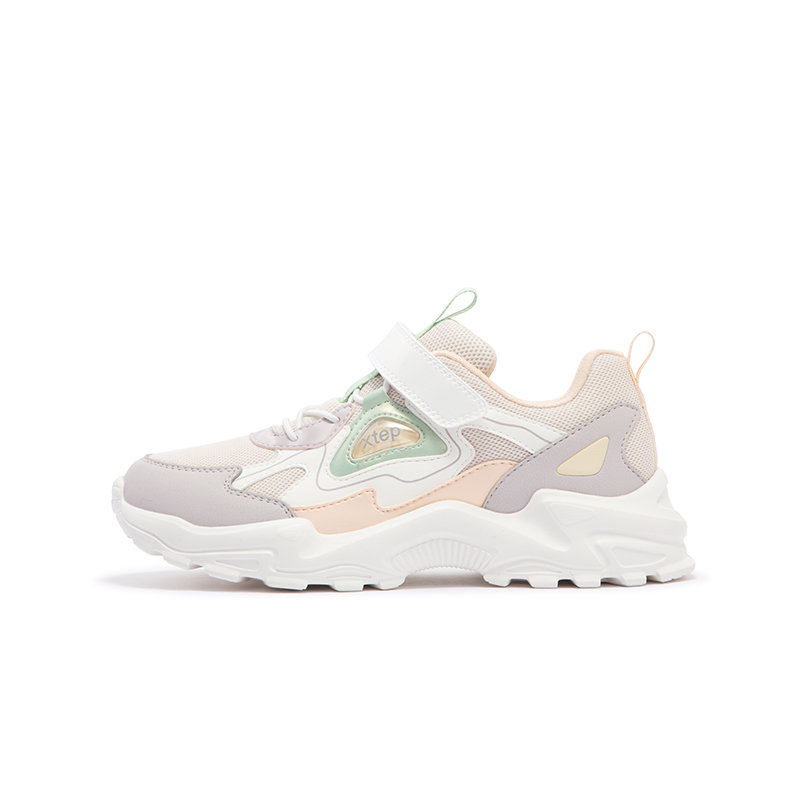 Скользоустойчивые низкие детские беговые кроссовки серо-белые XTEP
Скользоустойчивые низкие детские беговые кроссовки серо-белые XTEP