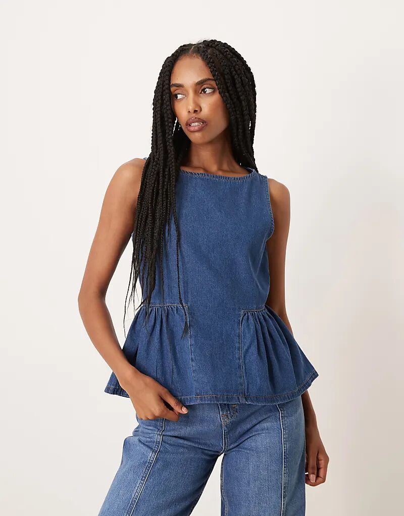 Джинсовый топ ASOS DESIGN с заниженной талией по бокам, средне-голубой
Джинсовый топ ASOS DESIGN с заниженной талией по бокам, средне-голубой