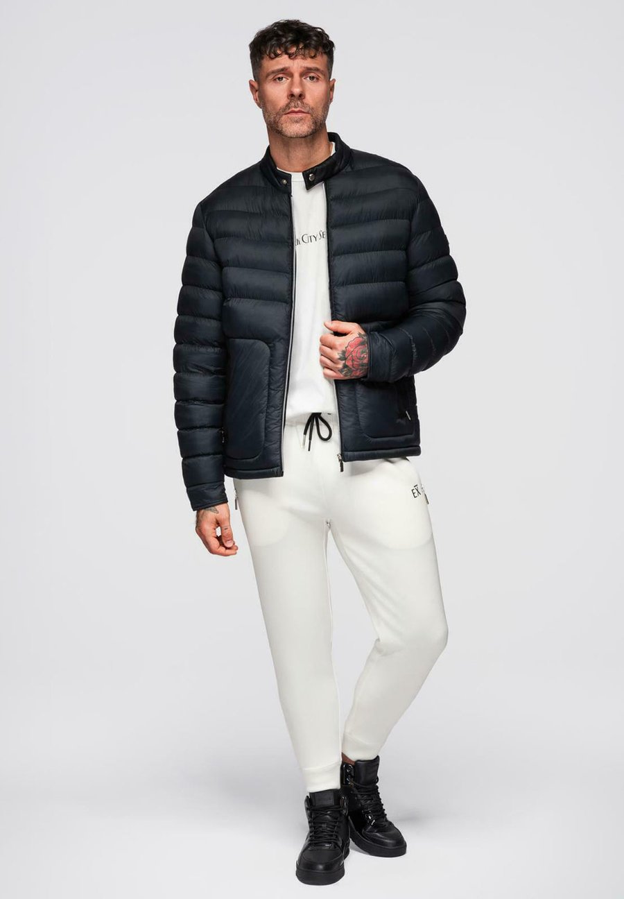 Куртка Ombre Winter jacket, Black
Куртка Ombre Winter jacket, Black