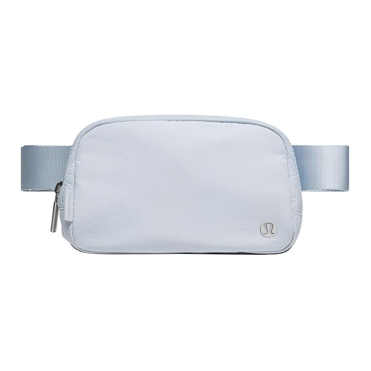 Lululemon Универсальная регулируемая поясная сумка женская крахмально-голубая, Starch Blue
Lululemon Универсальная регулируемая поясная сумка женская крахмально-голубая, Starch Blue