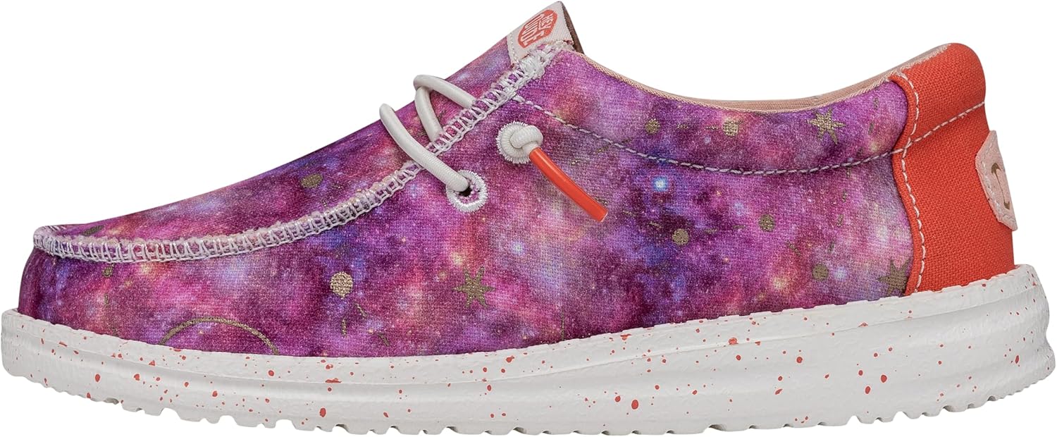 Кроссовки Hey Dude Boys Wally Youth Galaxy Heydude, белый/оранжевый
Кроссовки Hey Dude Boys Wally Youth Galaxy Heydude, белый/оранжевый