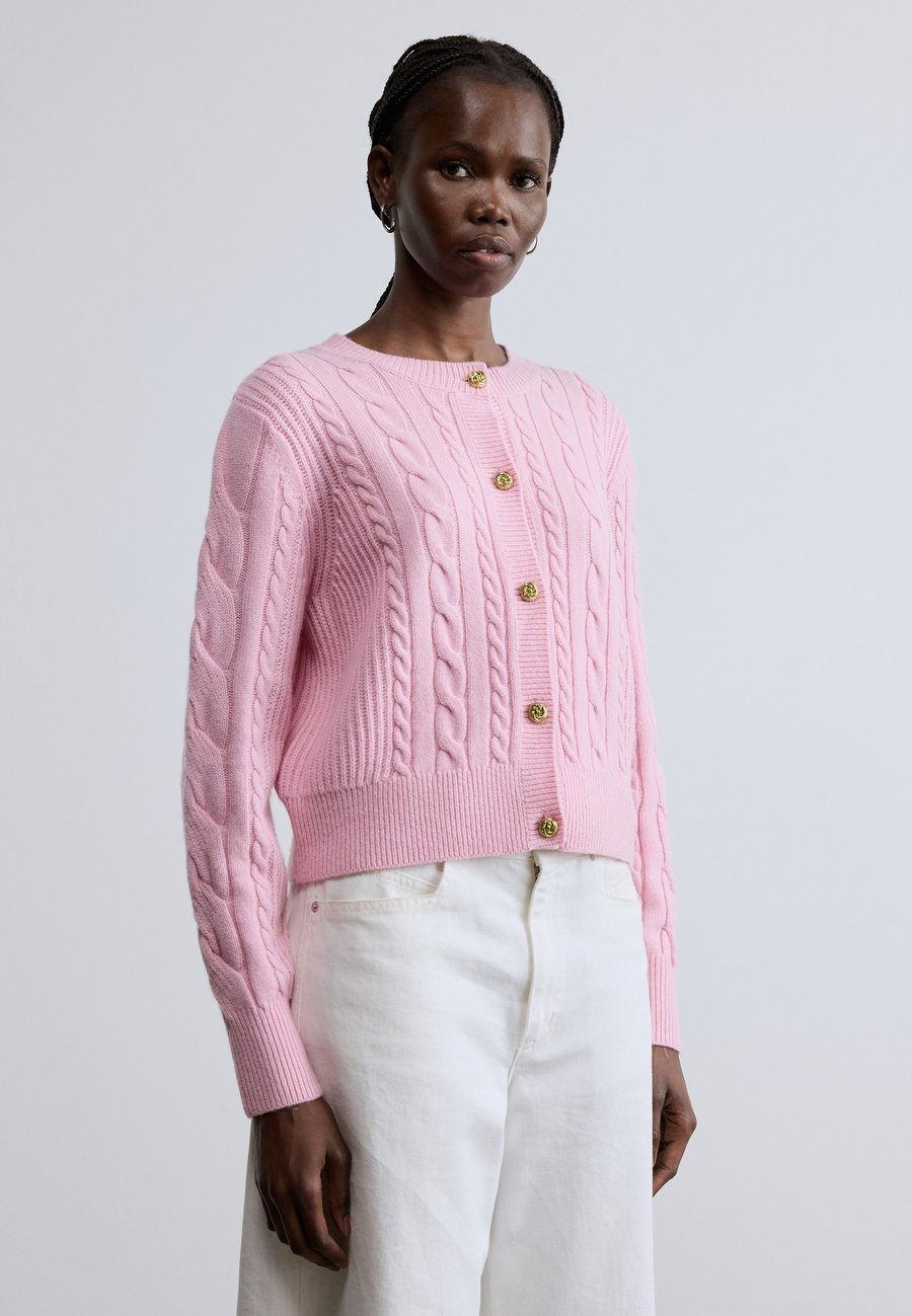 Кардиган Barbour ELINA CARDIGAN, Cherry Blossom/Pink
Кардиган Barbour ELINA CARDIGAN, Cherry Blossom/Pink