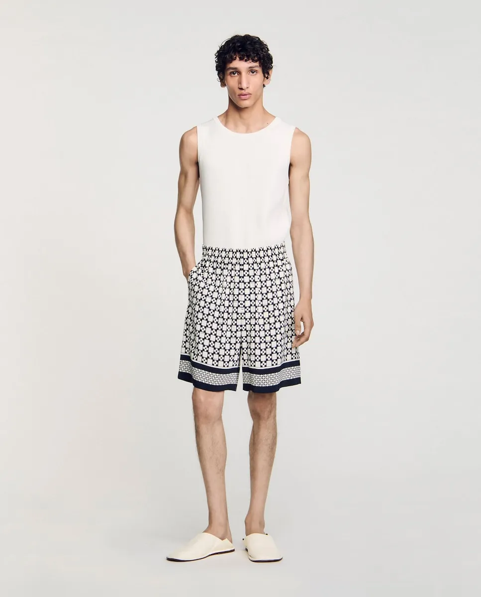 Мужские свободные шорты-бермуды с принтом Square Cross Sandro, черный
Мужские свободные шорты-бермуды с принтом Square Cross Sandro, черный