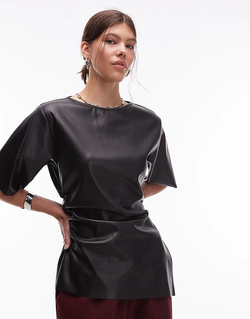 Футболка ASOS DESIGN из искусственной кожи с присборенными боками, черная
Футболка ASOS DESIGN из искусственной кожи с присборенными боками, черная