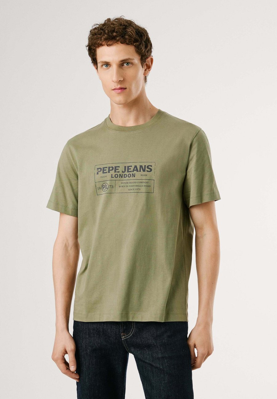 Футболка Pepe Jeans THARKY TEE, Military Green/Green, Зеленый, Футболка Pepe Jeans THARKY TEE, Military Green/Green
Футболка Pepe Jeans THARKY TEE, Military Green/Green, Зеленый, Футболка Pepe Jeans THARKY TEE, Military Green/Green